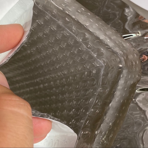 CLEARANCE 25 5X10 White Bubble Mailers - Picture 7 of 7